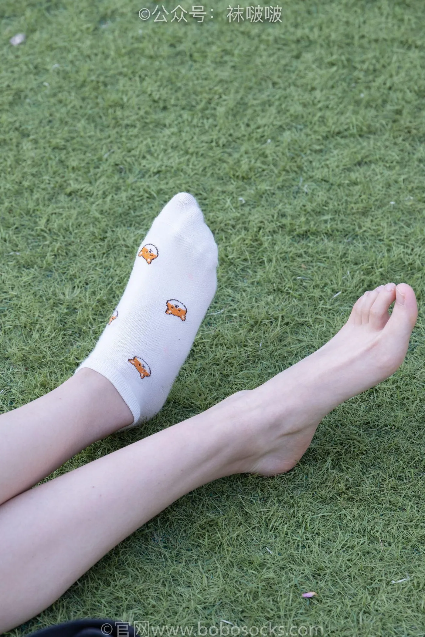 [BoBoSocks袜啵啵]NO.010 小甜豆-马丁靴、白色短棉袜、裸足 [117P]插图2